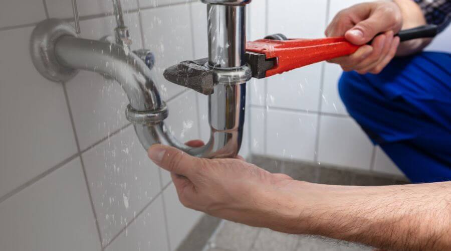 Local tankless water heater installation in Albion, IN